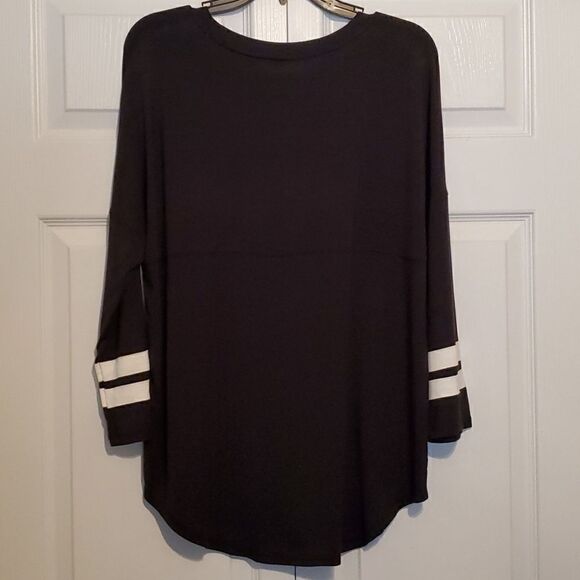 NWT Maurices Women's Black 3/4 Sleeve Tee Size Medium - Picture 5 of 7